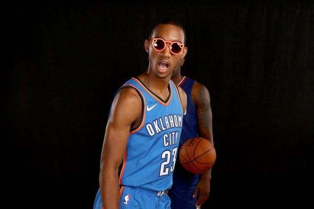 15年9号秀一年合同重返太阳 NBA生涯场均8.8分