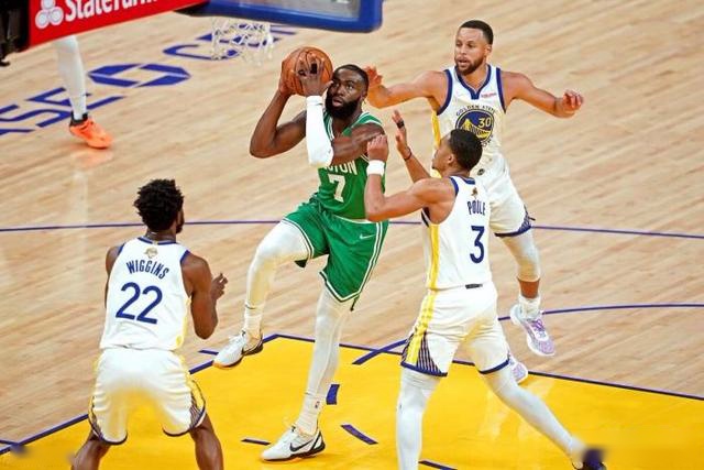 WCBA总决赛-韩旭11+16 四川力克内蒙古总分1-1